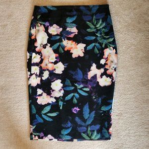 RW&Co. Black Flowered Skirt, Size 0